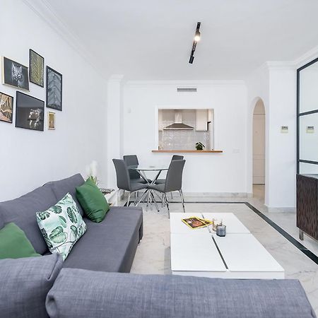 Appartement Bhost - Marina Banus à Marbellac Extérieur photo