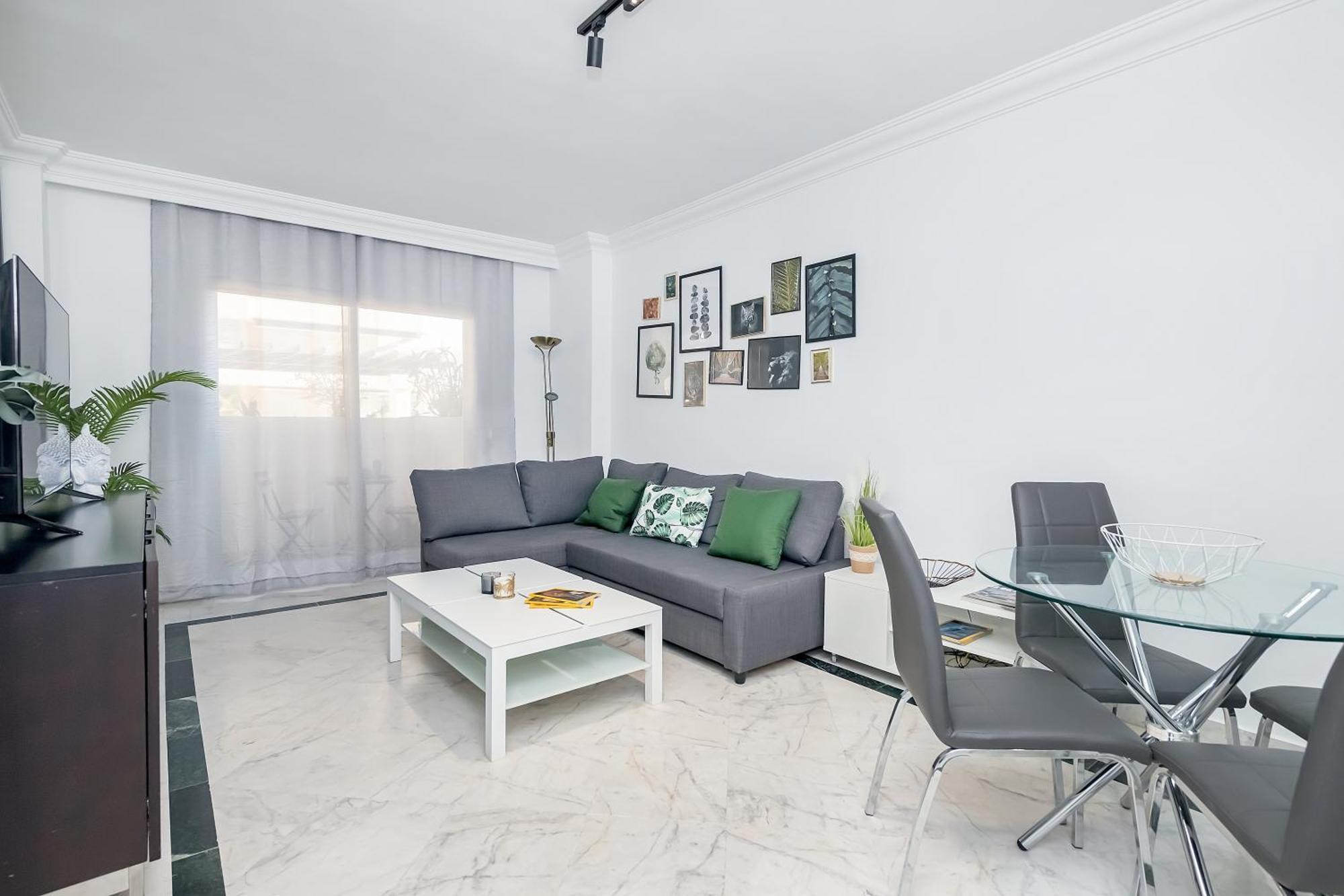 Appartement Bhost - Marina Banus à Marbellac Extérieur photo