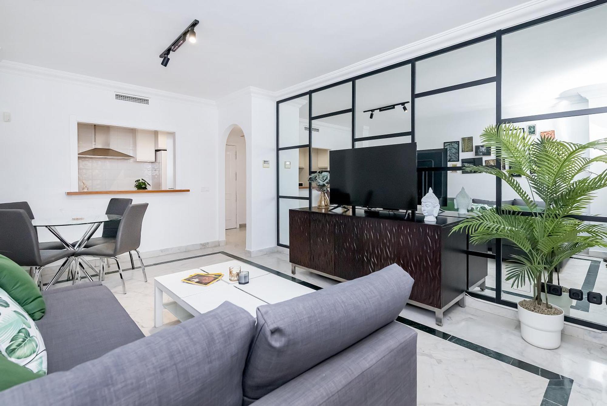 Appartement Bhost - Marina Banus à Marbellac Extérieur photo
